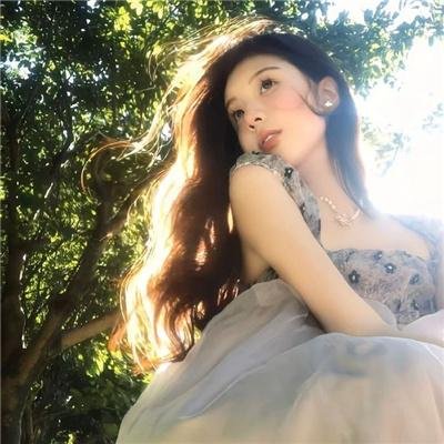 手提箱女郎